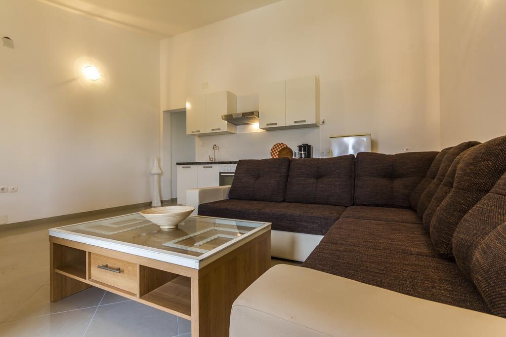 Apartments Gloria Liznjan Luaran gambar